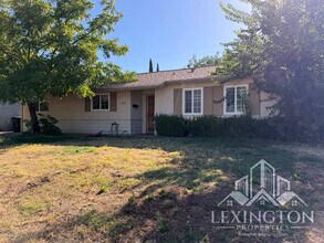 Building Photo - Charming 4-Bedroom Home in Arden-Arcade with Spacious Yard & Convenient Location