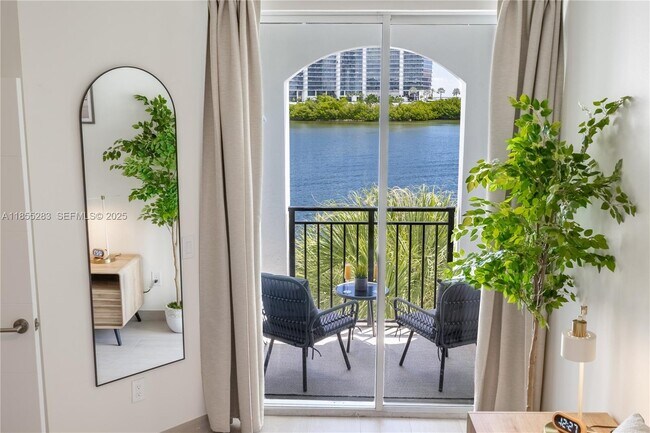 Building Photo - 3255 NE 184th St