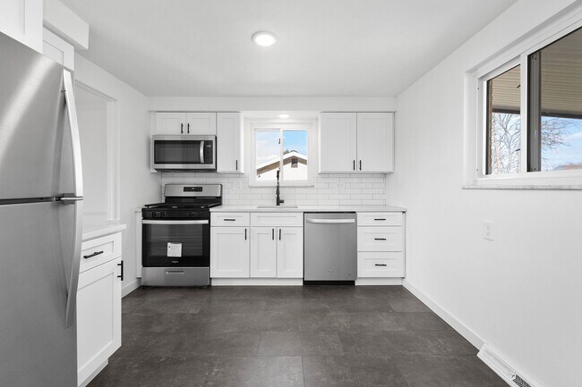 Building Photo - AVAILABLE BY JULY 3RD!! STUNNING 3-BEDROOM HOME IN PENN HILLS!