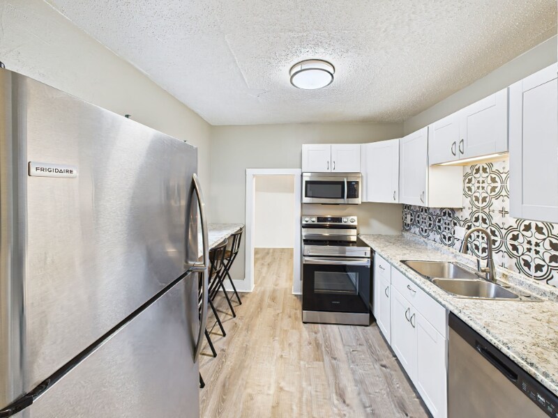 Building Photo - 404 S Race St