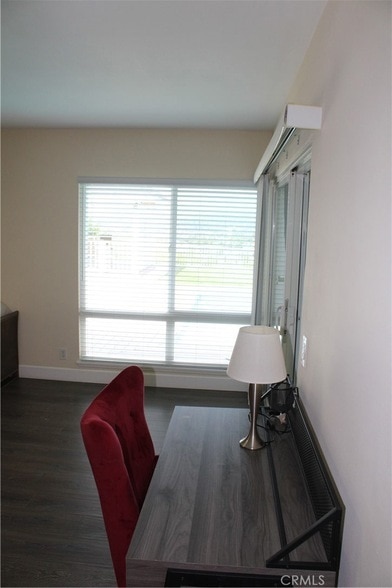 Building Photo - 761 W Country Hills Dr