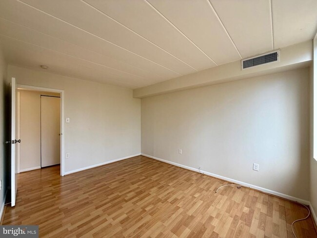 Building Photo - 2300 Riddle Ave