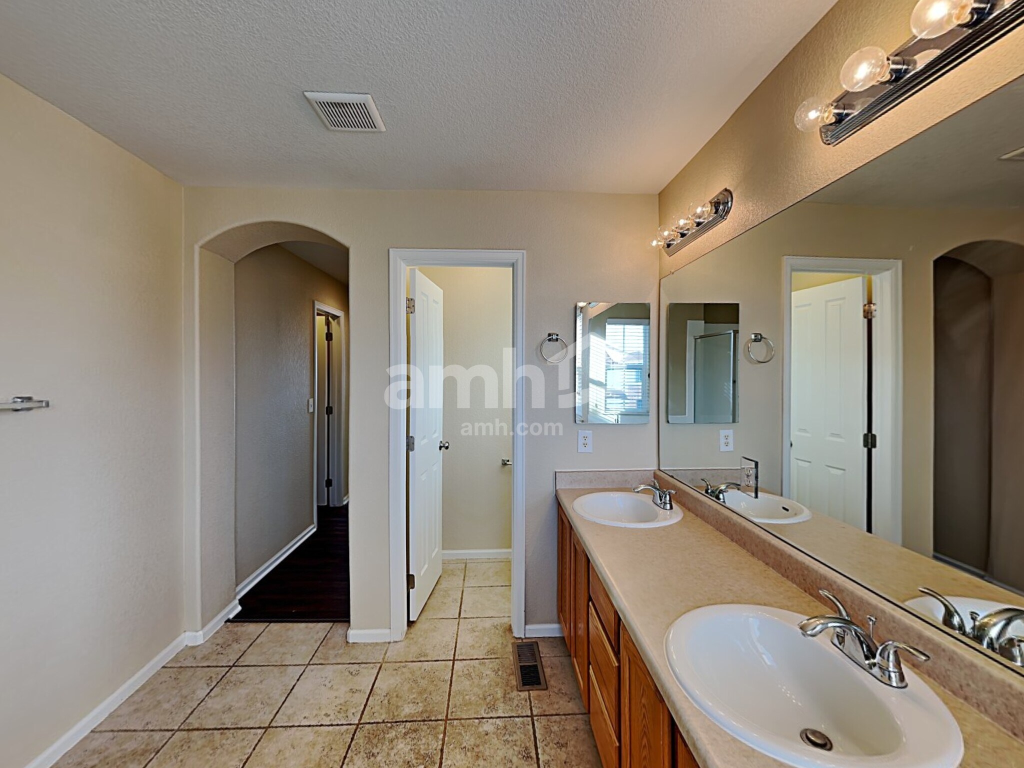 Building Photo - 17630 E 104th Pl