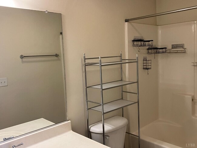 Building Photo - 1600 Wards Ferry Rd