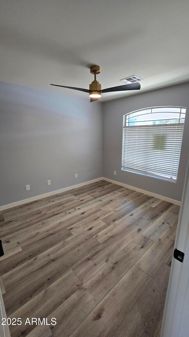 Building Photo - 23451 N El Frio Ct