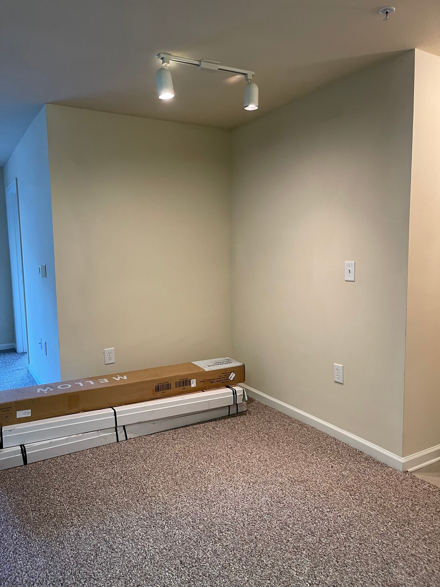 Building Photo - 140 Yellowstone Dr