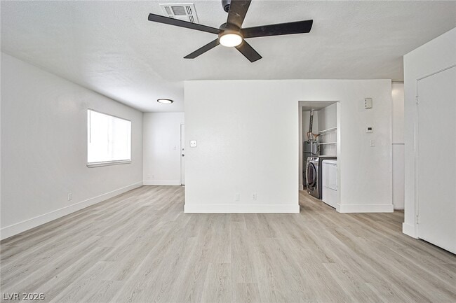 Building Photo - 3481 S Myrtle Ave