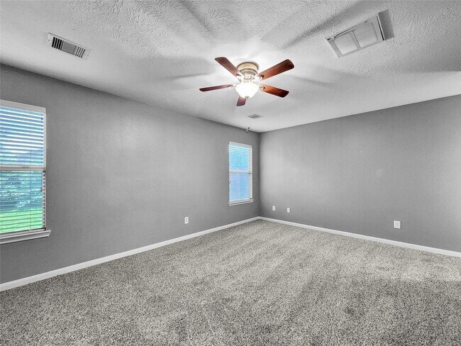 Building Photo - 15519 Echo Stable Ln