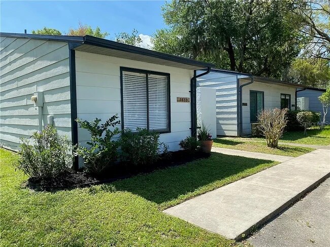 Building Photo - 2839 SW 39th Ave