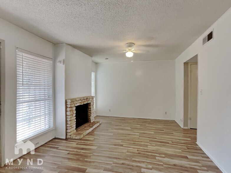 Building Photo - 6802 Neston Dr