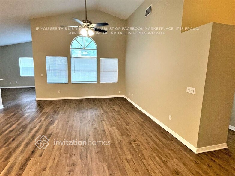 Building Photo - 113 Kaiser Ln