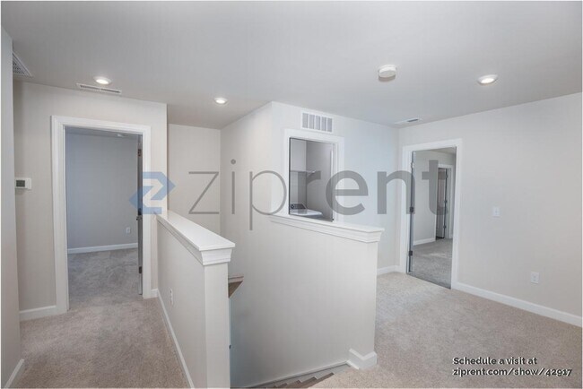 Building Photo - 1220 Tredenham Wy