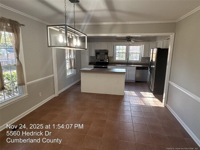 Building Photo - 5560 Hedrick Dr