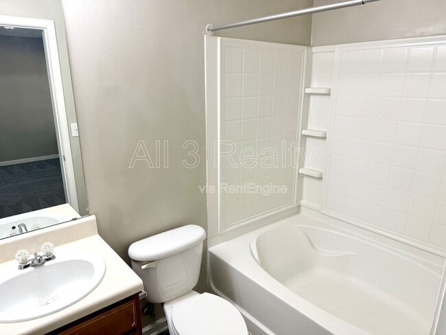 Building Photo - 1691 Redan W