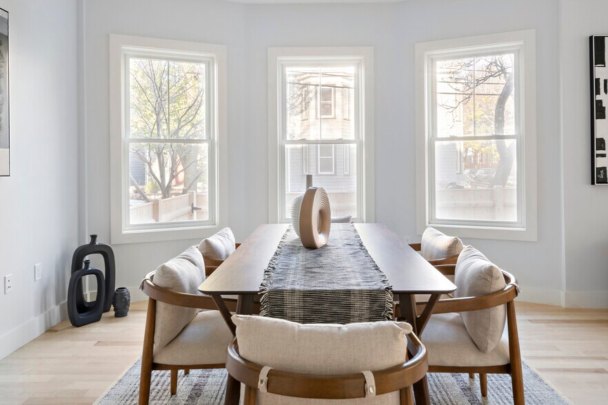 Building Photo - 315 Pearl St