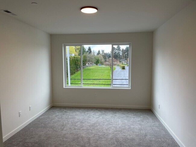 Building Photo - 5575 NE Killingsworth St