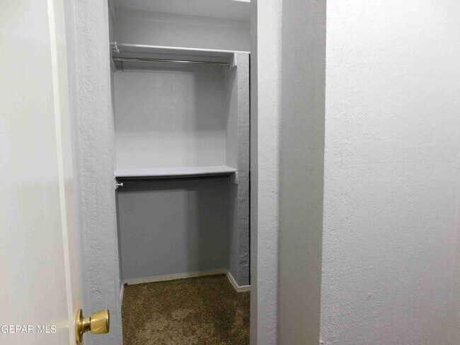 Building Photo - 8609 Pilgrimage Cir