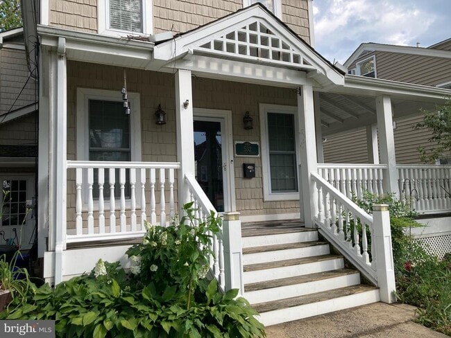 Primary Photo - 532 Mohawk Ave