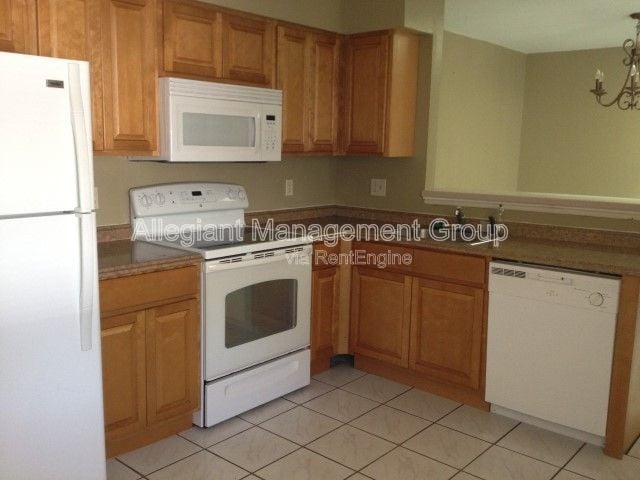 Building Photo - 2396 Turpin Dr