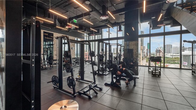 Building Photo - 398 NE 5th St