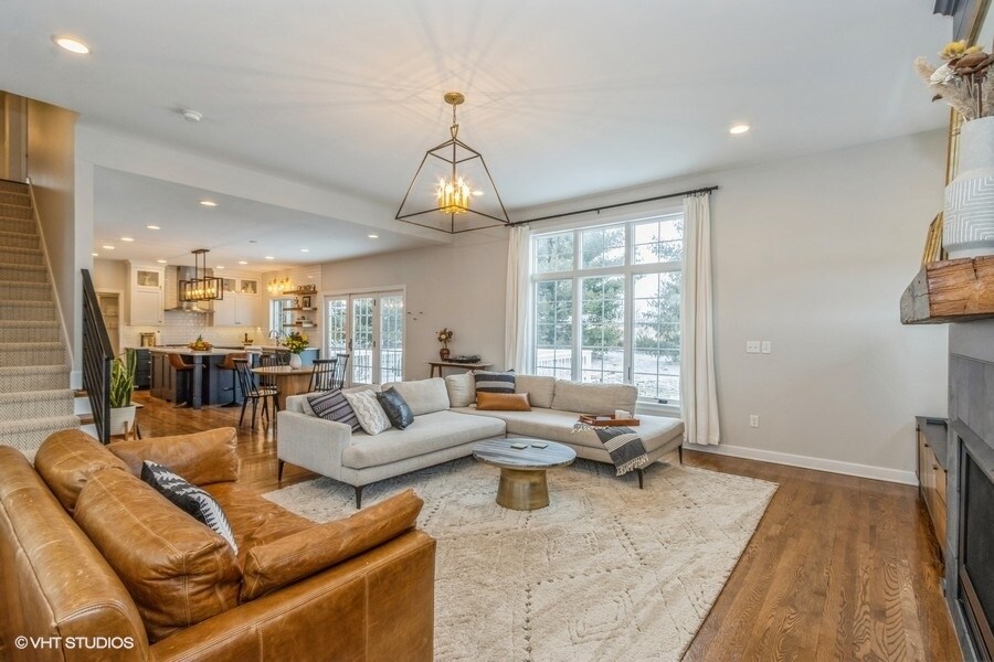Building Photo - 3744 Lacina Dr SW