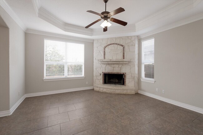 Building Photo - 11338 Begonia rock