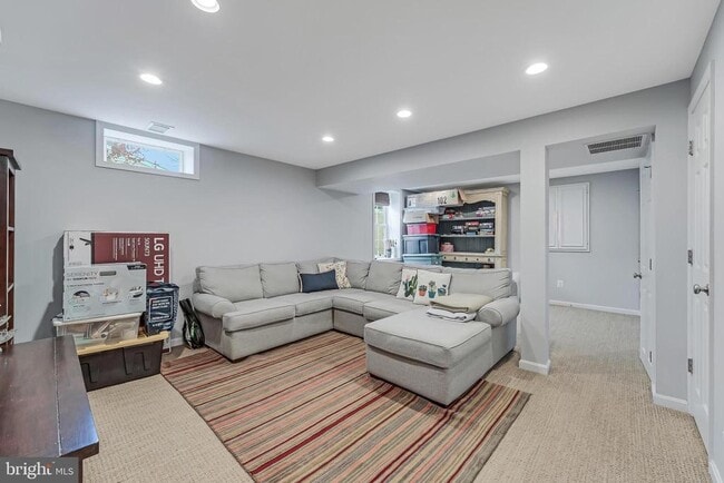 Building Photo - 12918 Framingham Ct