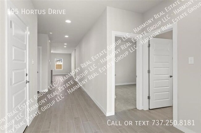 Building Photo - 195 Hortus Dr