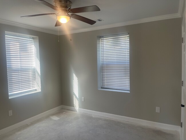 Building Photo - 103 Fox Pond Ln