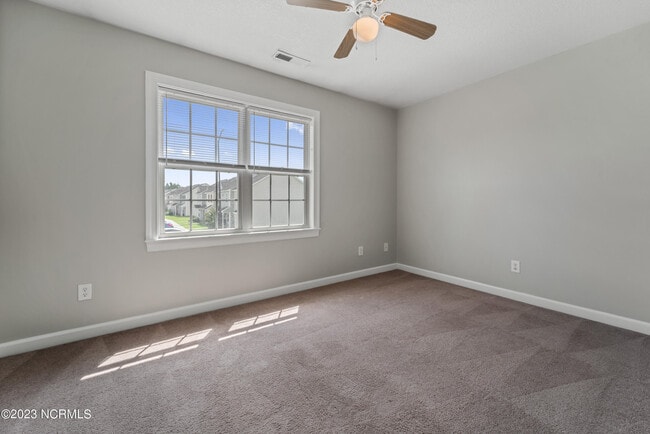 Building Photo - 1102 Springwood Dr