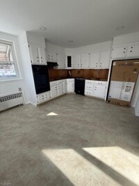 Building Photo - 98 Broughton Ave