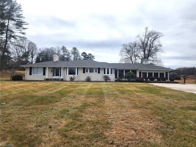 Primary Photo - 146 Siloam Rd