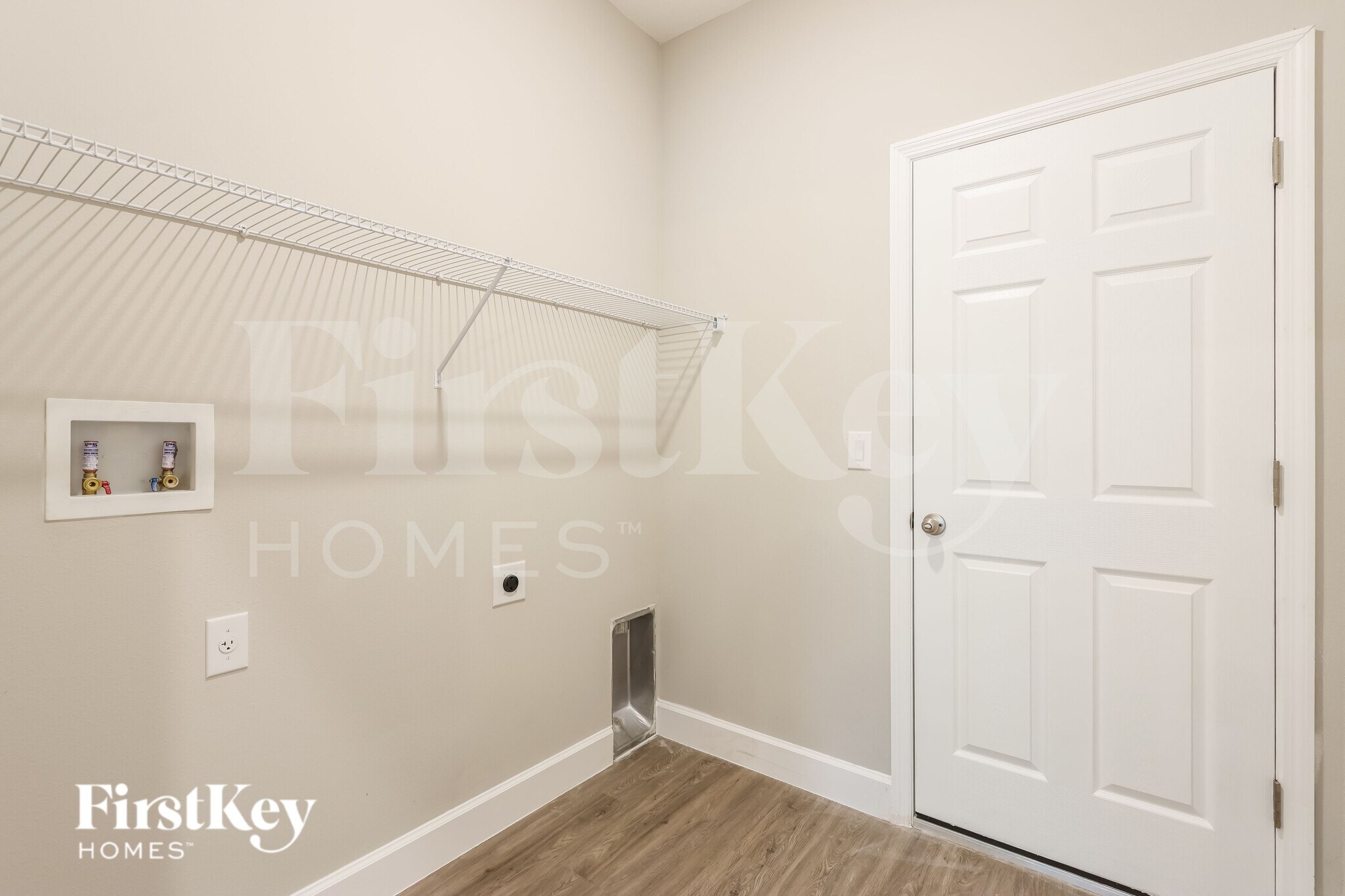 Building Photo - 331 Halloran St SE