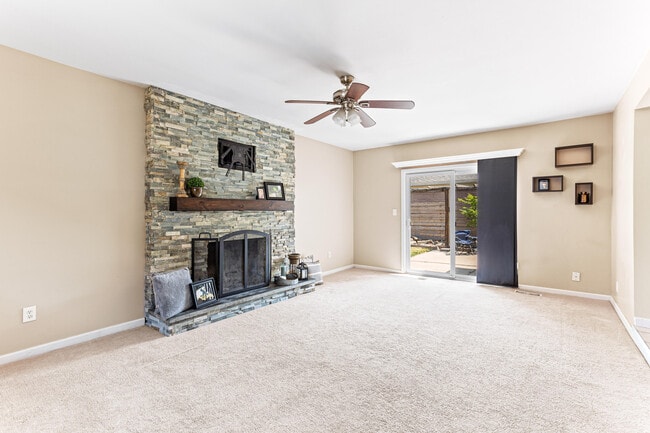 Building Photo - 39890 Edmundton St