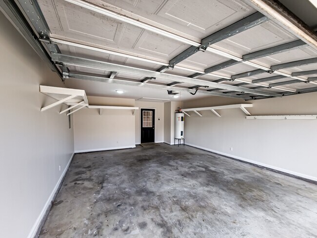 Building Photo - 105 Cypress Ridge Rd