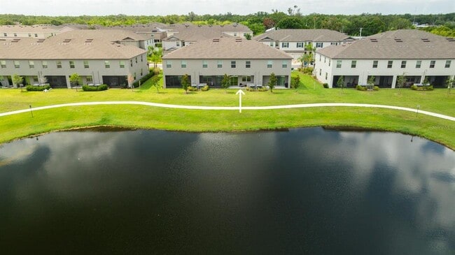 Building Photo - 736 Royal Empress Dr