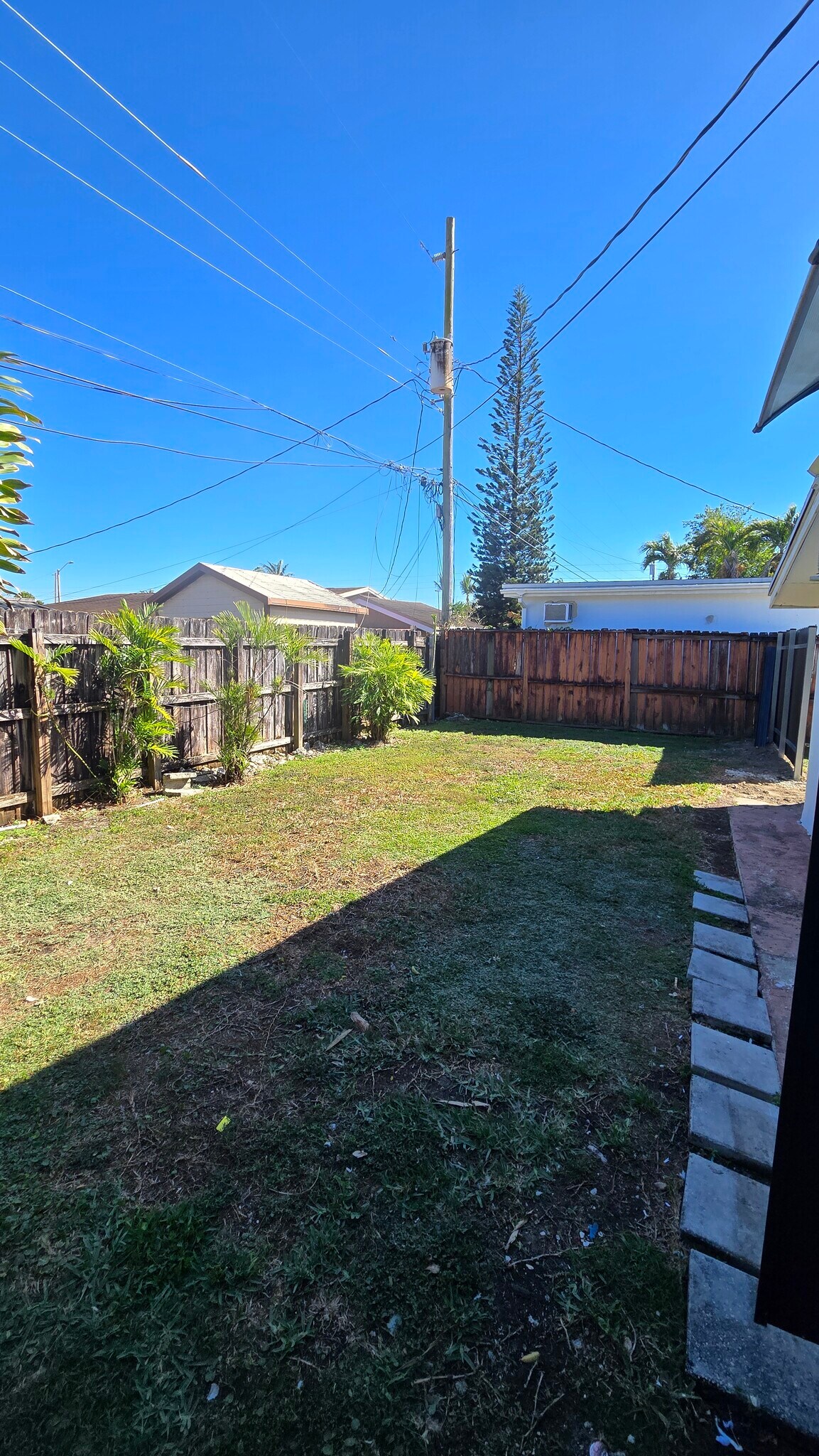 Building Photo - 3301 SW 97th Ave