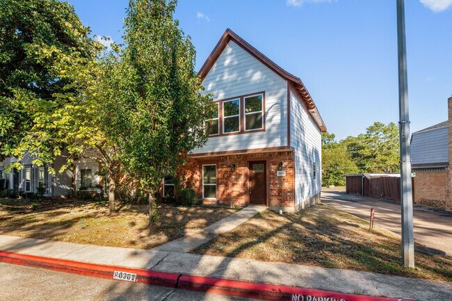 Building Photo - 20361 Fieldtree Dr