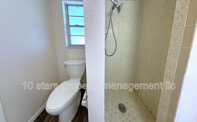 Building Photo - 31211 Stoney Brook Dr