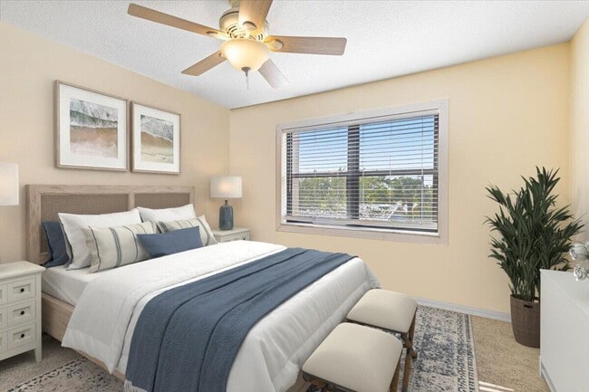 Building Photo - 1300 Seaway Dr