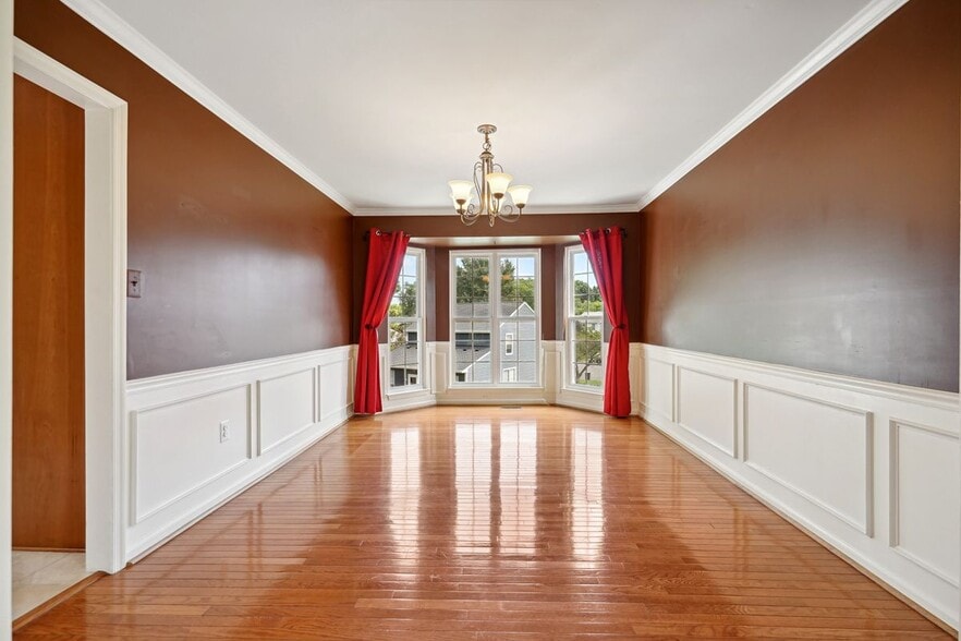 Building Photo - 5406 Lomax Way