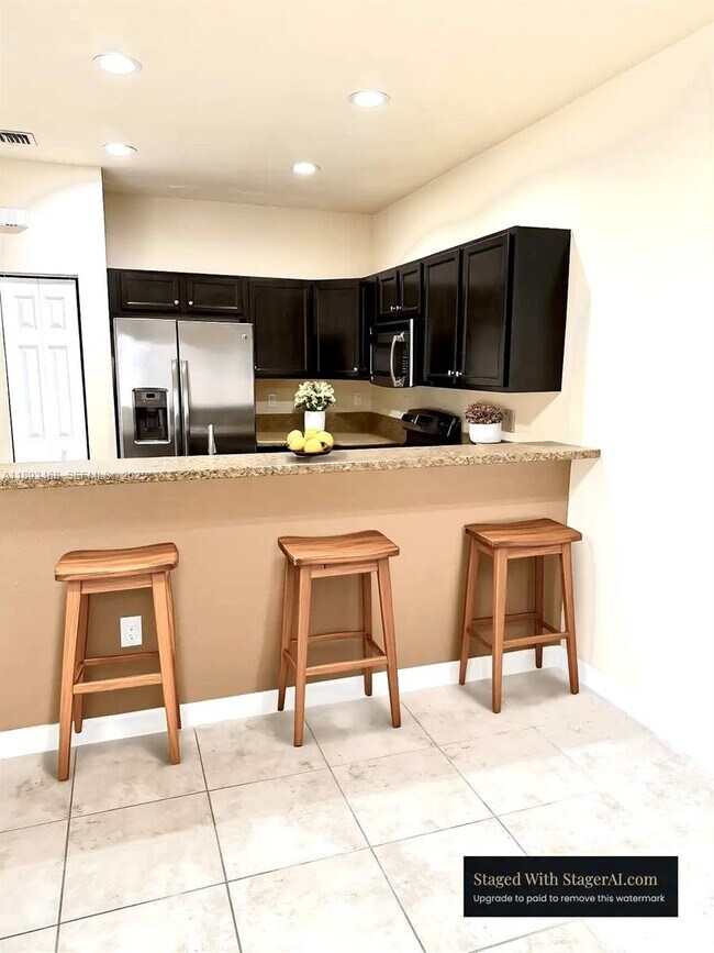 Building Photo - 3219 SE 5th Ct