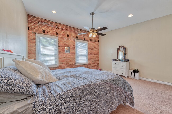 Building Photo - 3306 Fait Ave