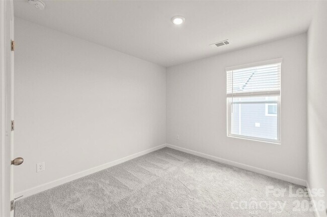 Building Photo - 7136 Bryce Ave