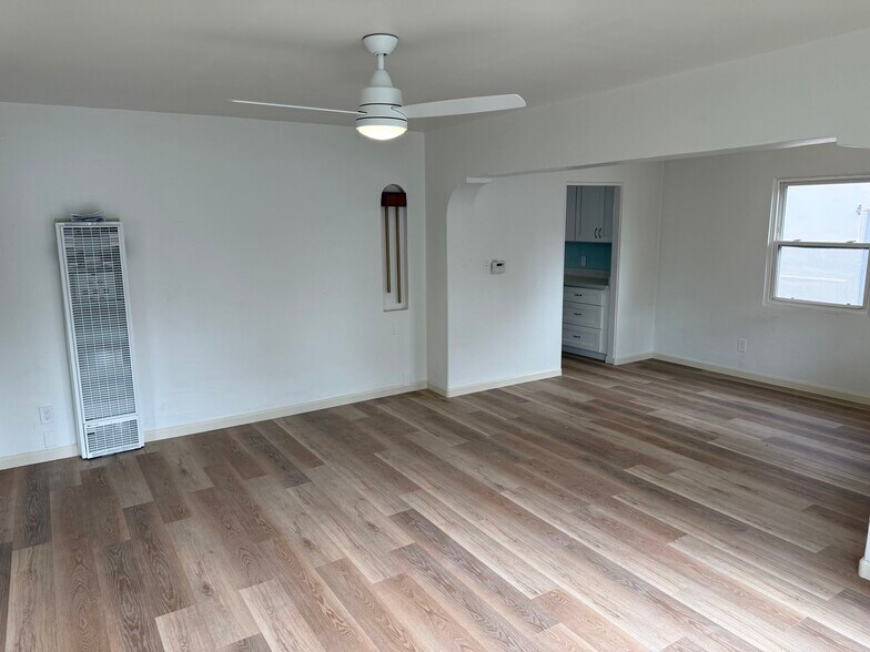 Building Photo - 1246 Pacific Beach Dr