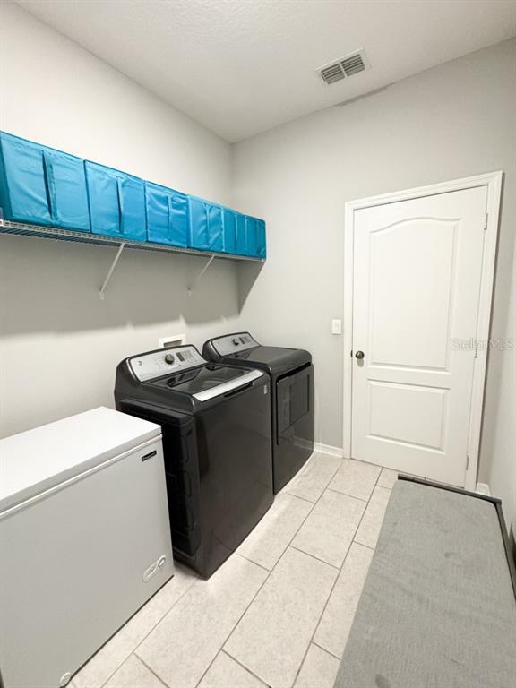 Building Photo - 1738 Farmstead Ln