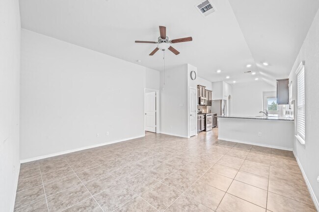 Building Photo - 5742 Pampus Prairie Rd