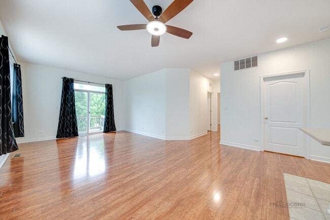 Building Photo - 1322 Prescott Dr