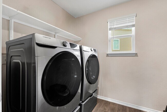 Building Photo - Charming 4-Bedroom Home in Valley Ranch – Resort-Style Amenities & Prime Location!