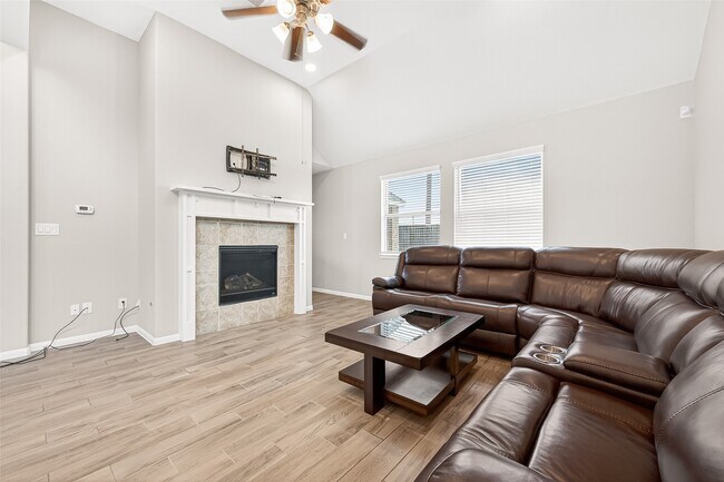 Building Photo - 24114 Leonforte Dr